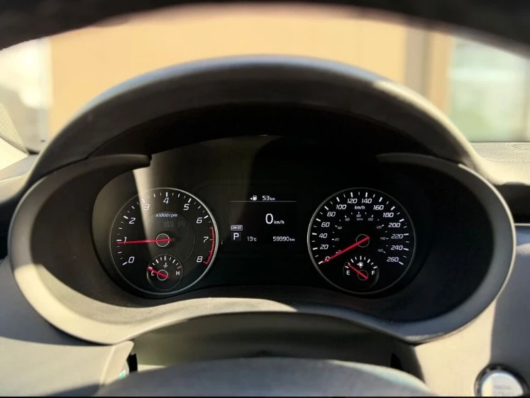 2019 Kia Stinger - Image 8 of 8