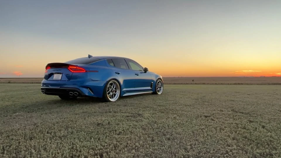 2019 Kia Stinger - Image 4 of 4