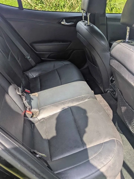 2019 Kia Stinger - Image 6 of 18