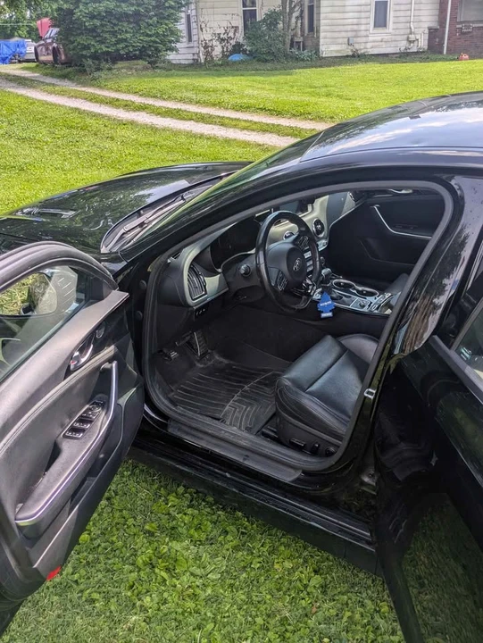 2019 Kia Stinger - Image 12 of 18