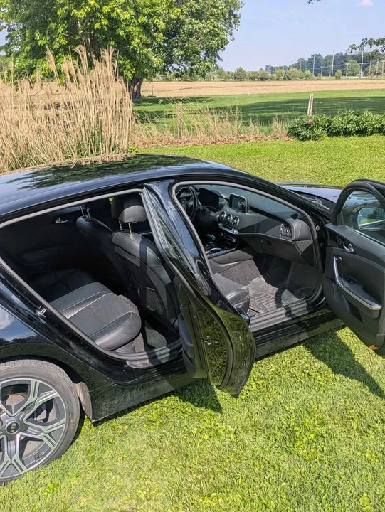 2019 Kia Stinger - Image 5 of 18