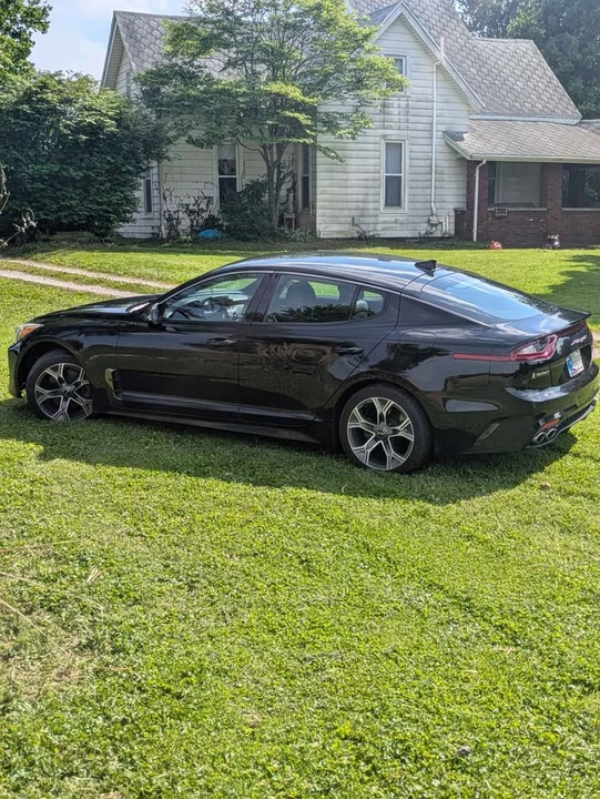 2019 Kia Stinger - Image 3 of 18