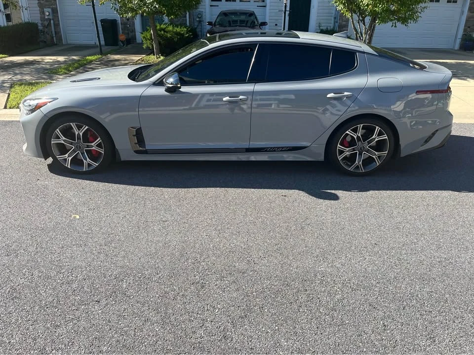 2019 Kia Stinger GT - Image 2 of 10