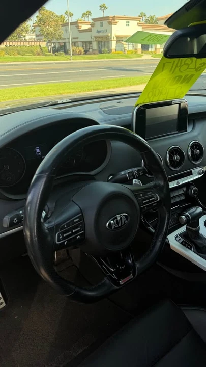 2019 Kia Stinger GT - Image 6 of 9