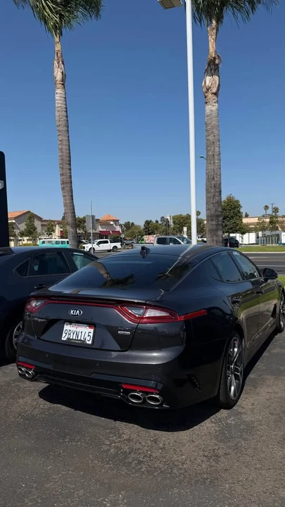 2019 Kia Stinger GT - Image 2 of 9