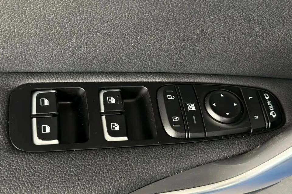 2019 Kia Stinger GT - Image 13 of 20