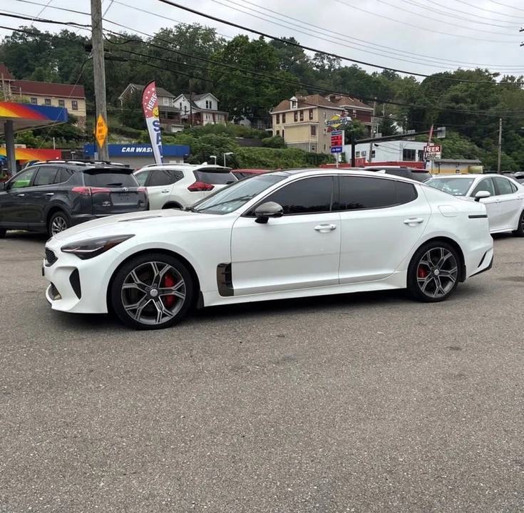 2019 Kia Stinger GT - Image 2 of 9