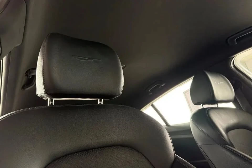 2019 Kia Stinger GT - Image 18 of 20