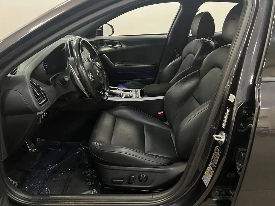 2019 Kia Stinger GT - Image 10 of 20