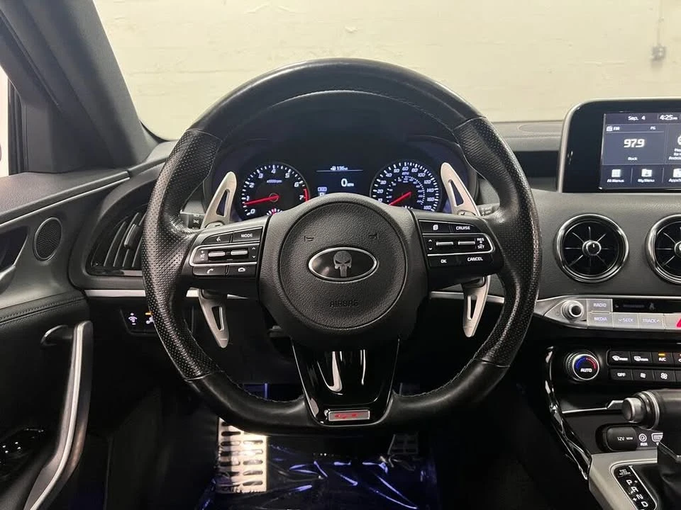 2019 Kia Stinger GT - Image 14 of 20
