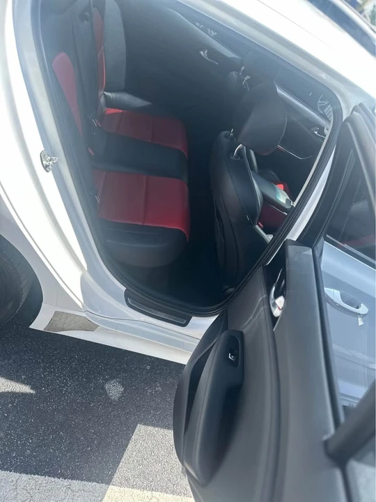 2019 Kia Stinger GT - Image 13 of 13