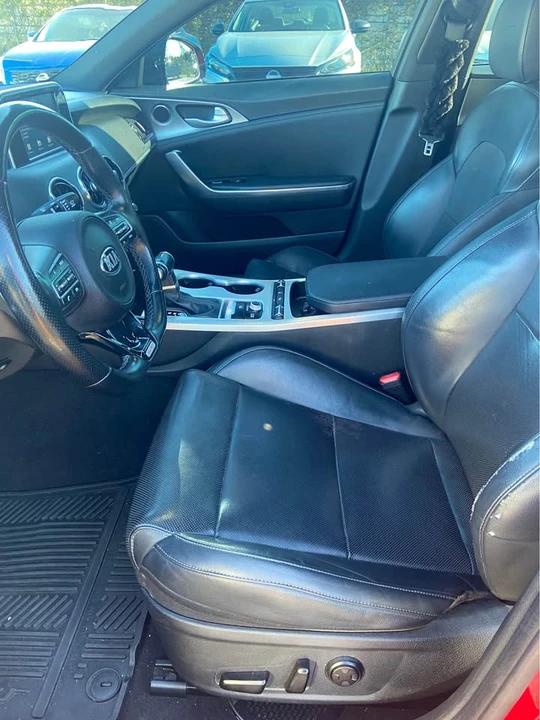 2019 Kia Stinger GT - Image 5 of 8