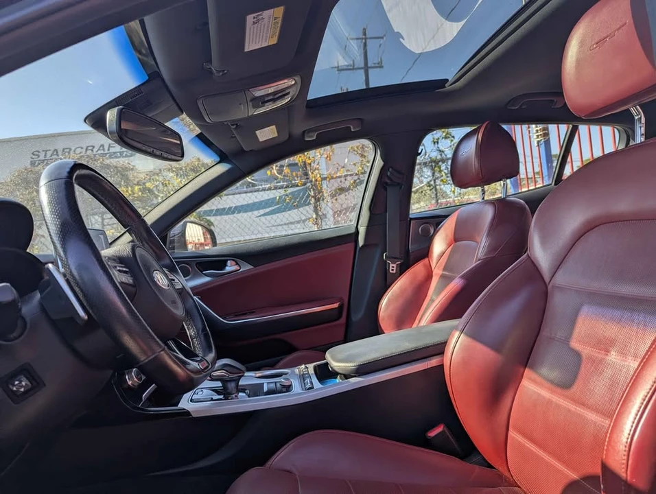 2019 Kia Stinger GT - Image 4 of 9
