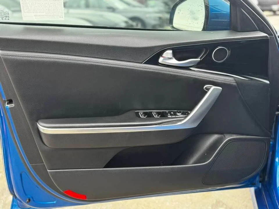 2019 Kia Stinger GT - Image 16 of 20