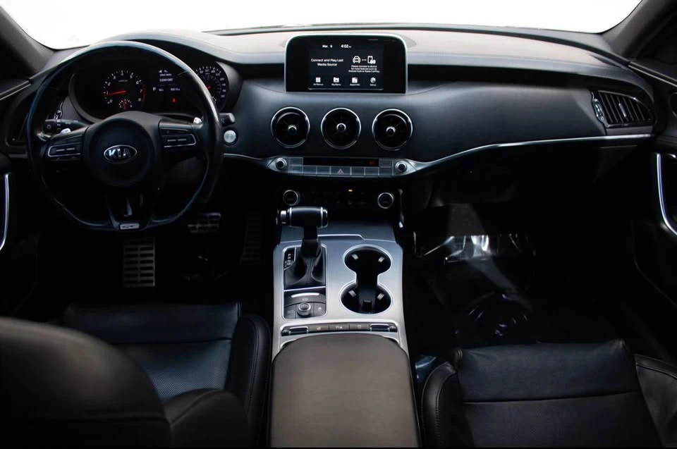 2019 Kia Stinger GT - Image 9 of 14