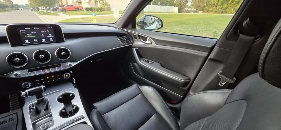 2019 Kia Stinger GT - Image 15 of 18