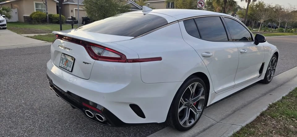 2019 Kia Stinger GT - Image 8 of 18