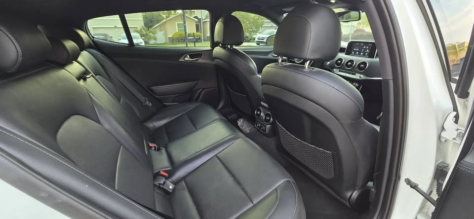 2019 Kia Stinger GT - Image 17 of 18