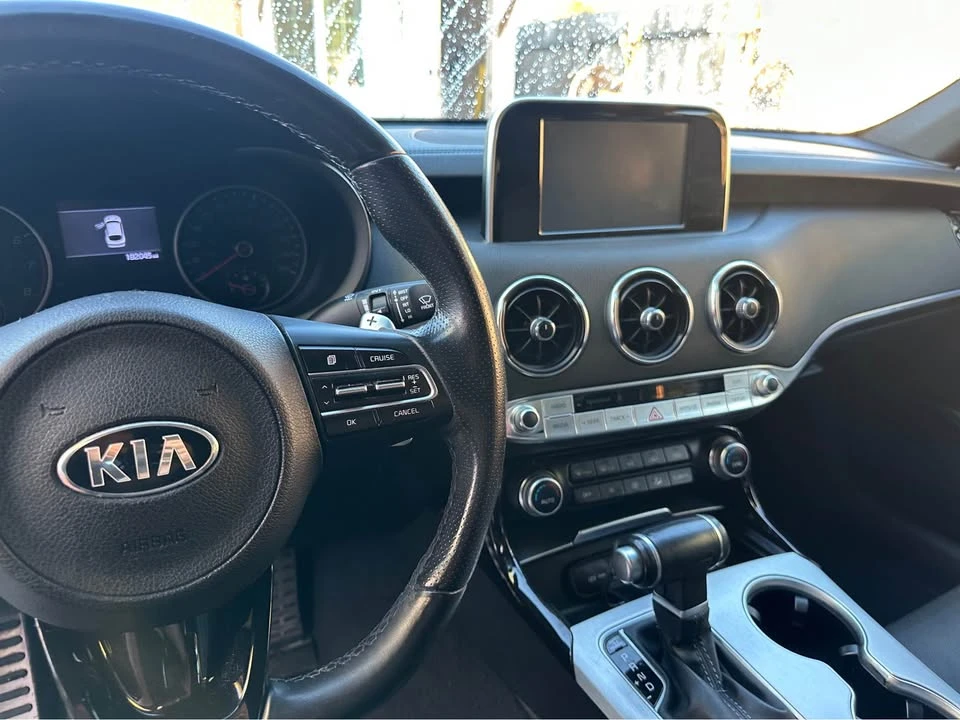 2019 Kia Stinger GT - Image 6 of 8