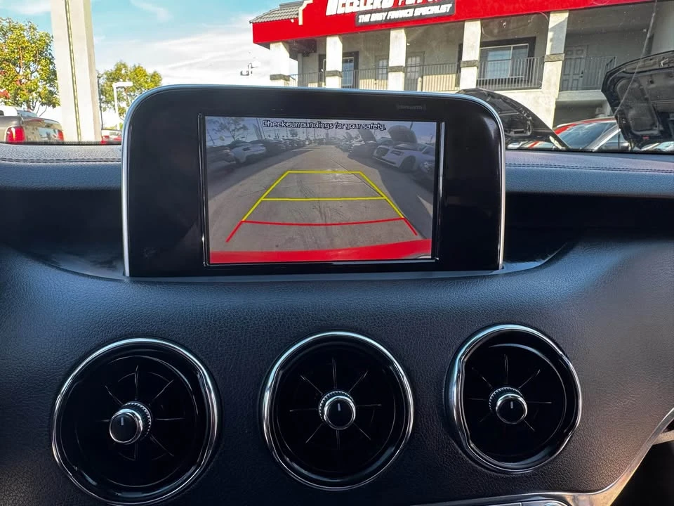 2019 Kia Stinger GT - Image 15 of 20