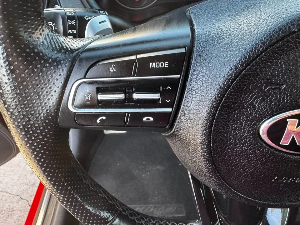 2019 Kia Stinger GT - Image 11 of 20
