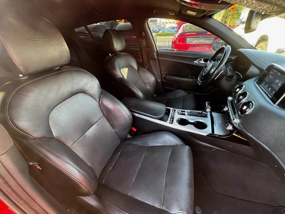 2019 Kia Stinger GT - Image 19 of 20