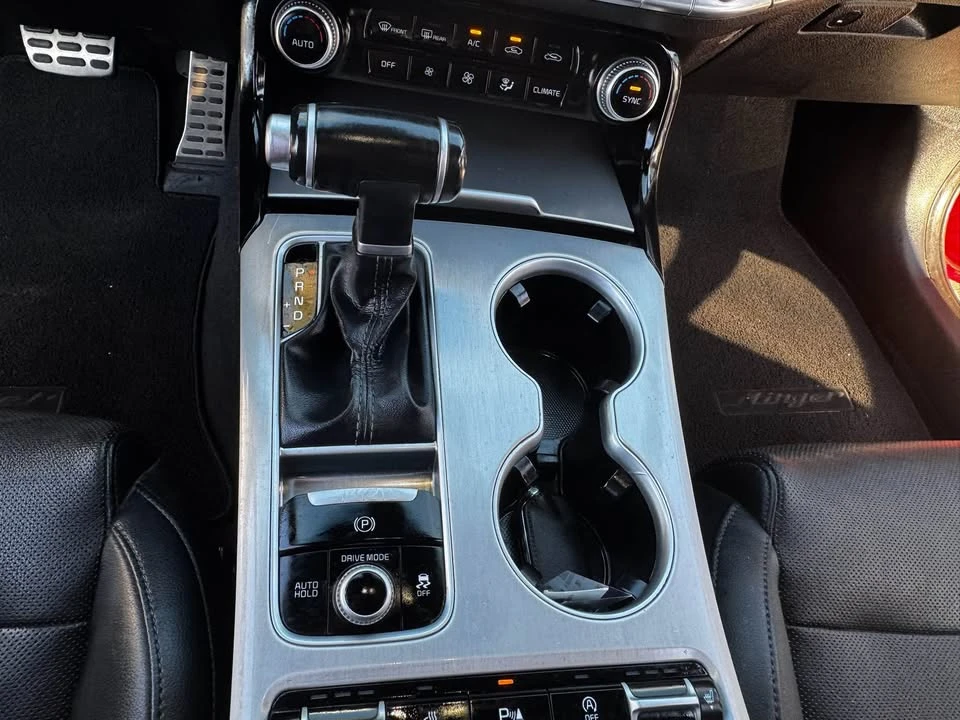 2019 Kia Stinger GT - Image 13 of 20
