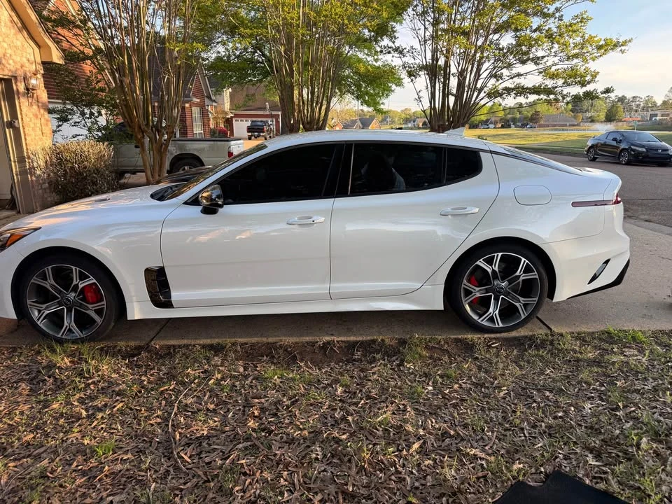 2019 Kia Stinger GT - Image 2 of 12