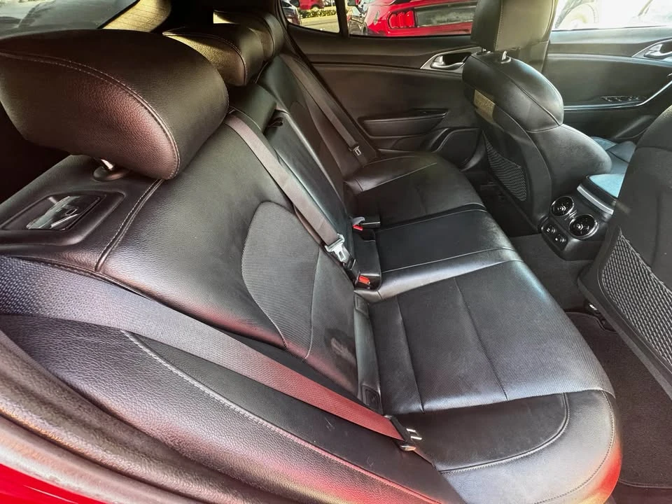 2019 Kia Stinger GT - Image 16 of 20