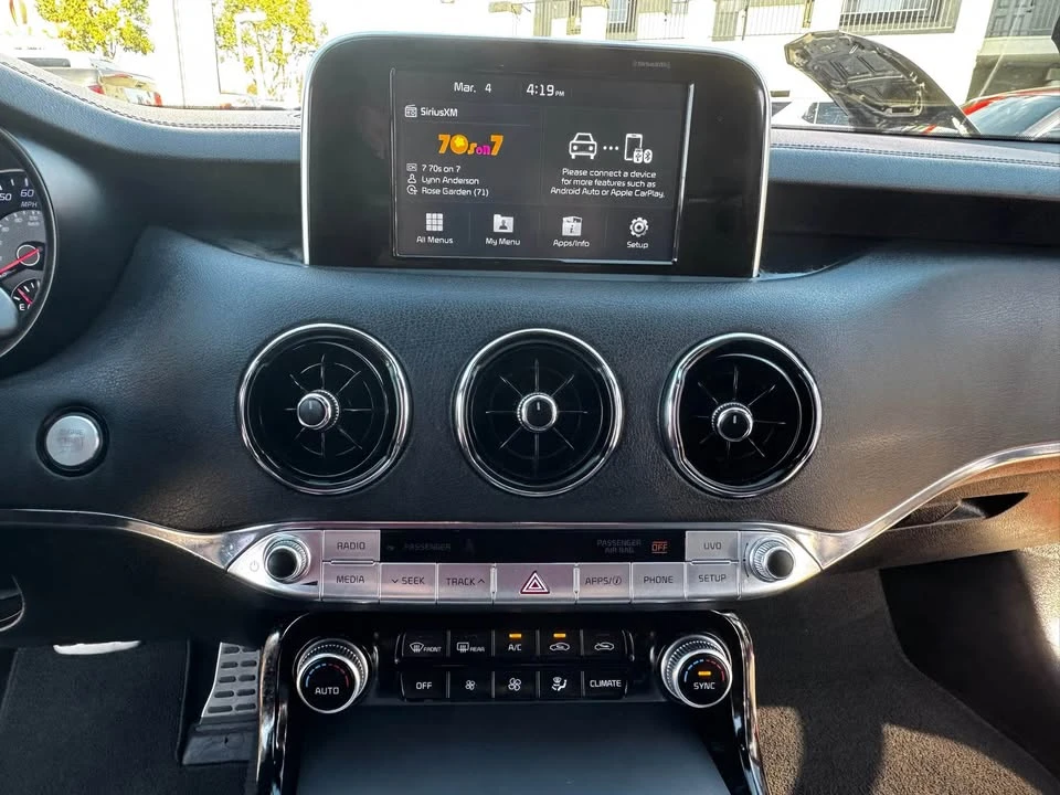 2019 Kia Stinger GT - Image 13 of 20