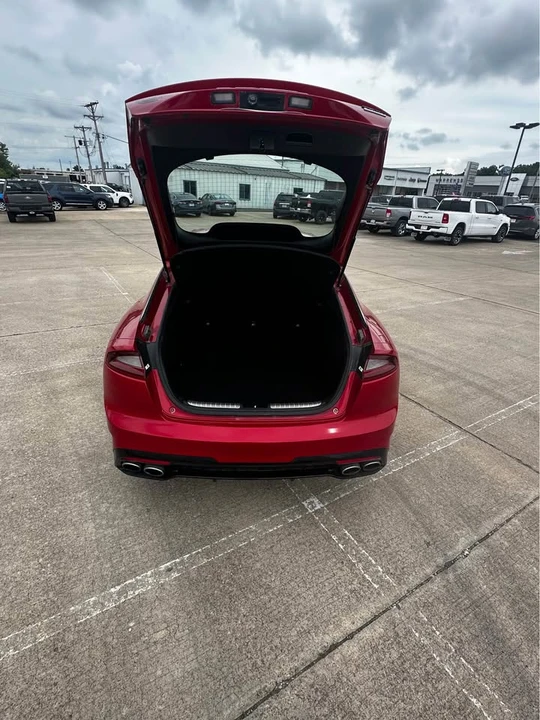 2019 Kia Stinger GT - Image 11 of 13
