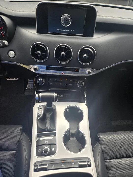 2019 Kia Stinger GT - Image 13 of 20