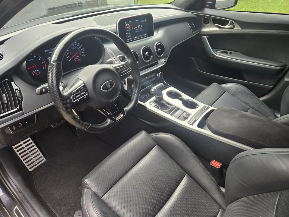 2019 Kia Stinger GT - Image 10 of 20