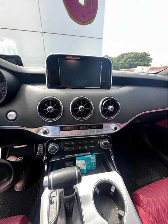 2019 Kia Stinger GT - Image 8 of 8