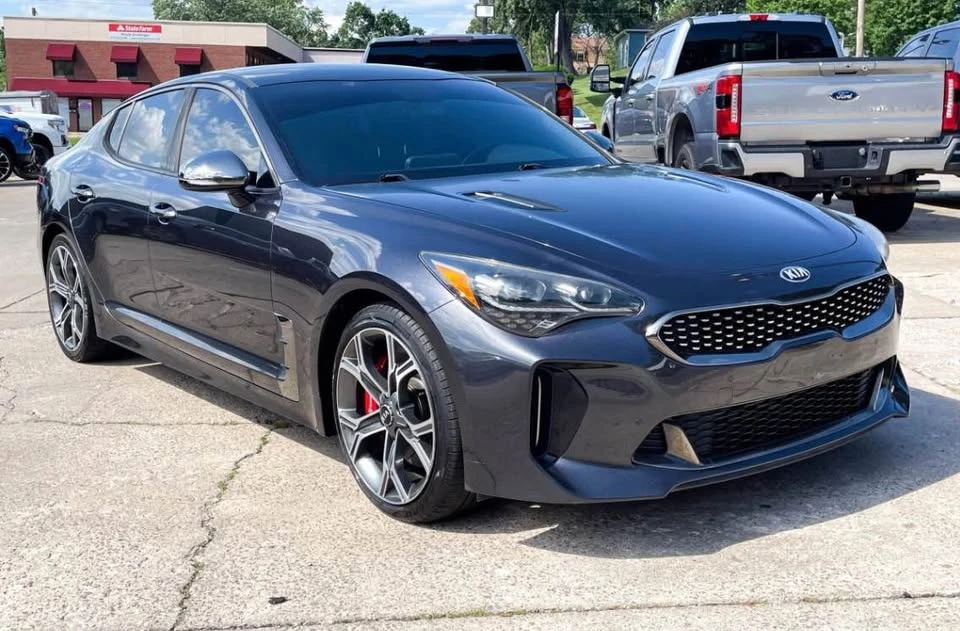 2019 Kia Stinger GT - Image 2 of 9