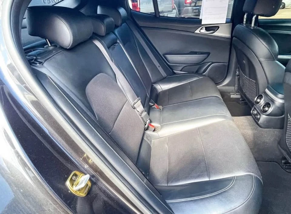 2019 Kia Stinger GT - Image 8 of 9