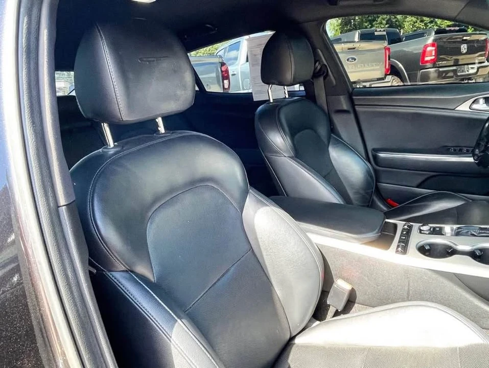 2019 Kia Stinger GT - Image 7 of 9