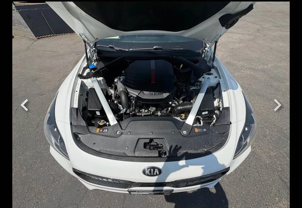 2019 Kia Stinger GT - Image 9 of 11