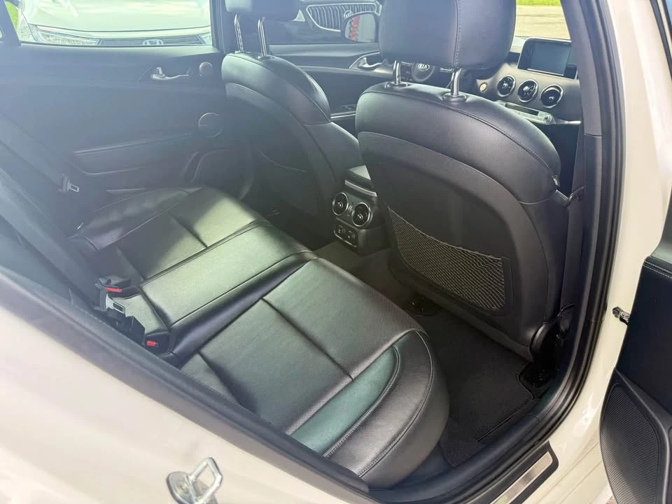 2019 Kia Stinger GT - Image 9 of 12