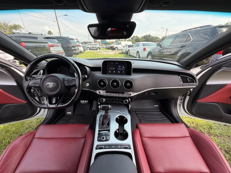 2019 Kia Stinger GT - Image 15 of 20