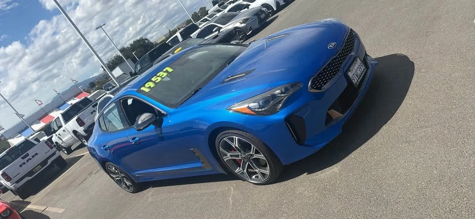 2019 Kia Stinger GT - Image 2 of 12