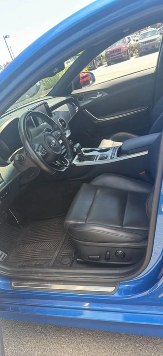 2019 Kia Stinger GT - Image 8 of 12