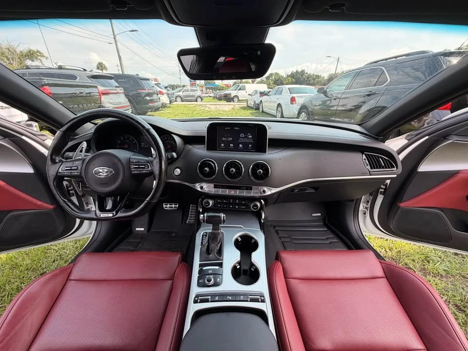 2019 Kia Stinger GT - Image 13 of 20