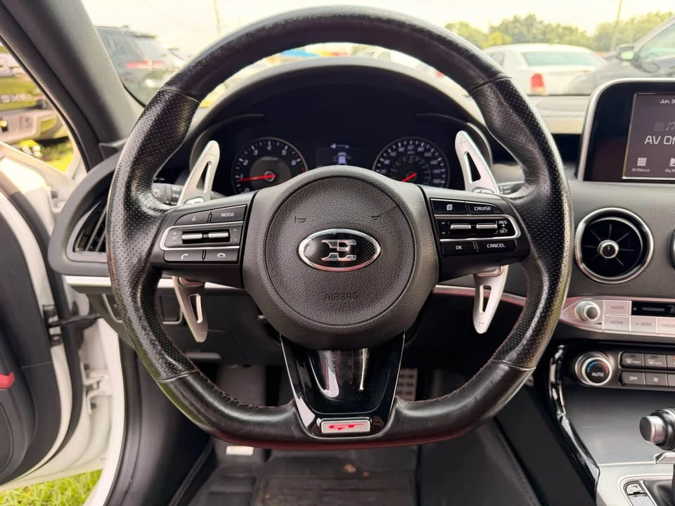 2019 Kia Stinger GT - Image 9 of 20