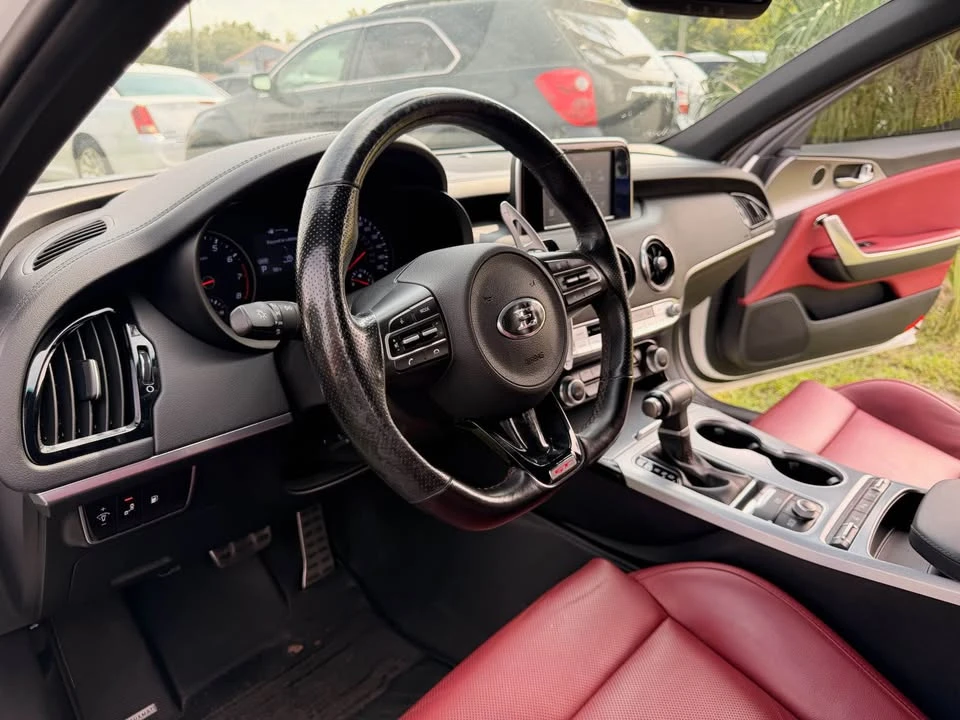 2019 Kia Stinger GT - Image 12 of 20