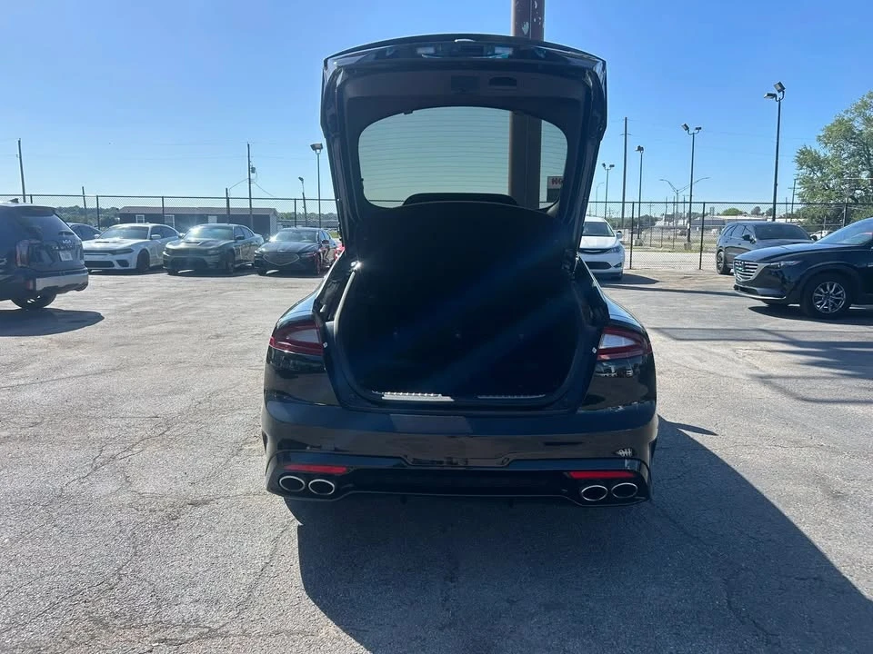 2019 Kia Stinger GT - Image 18 of 20