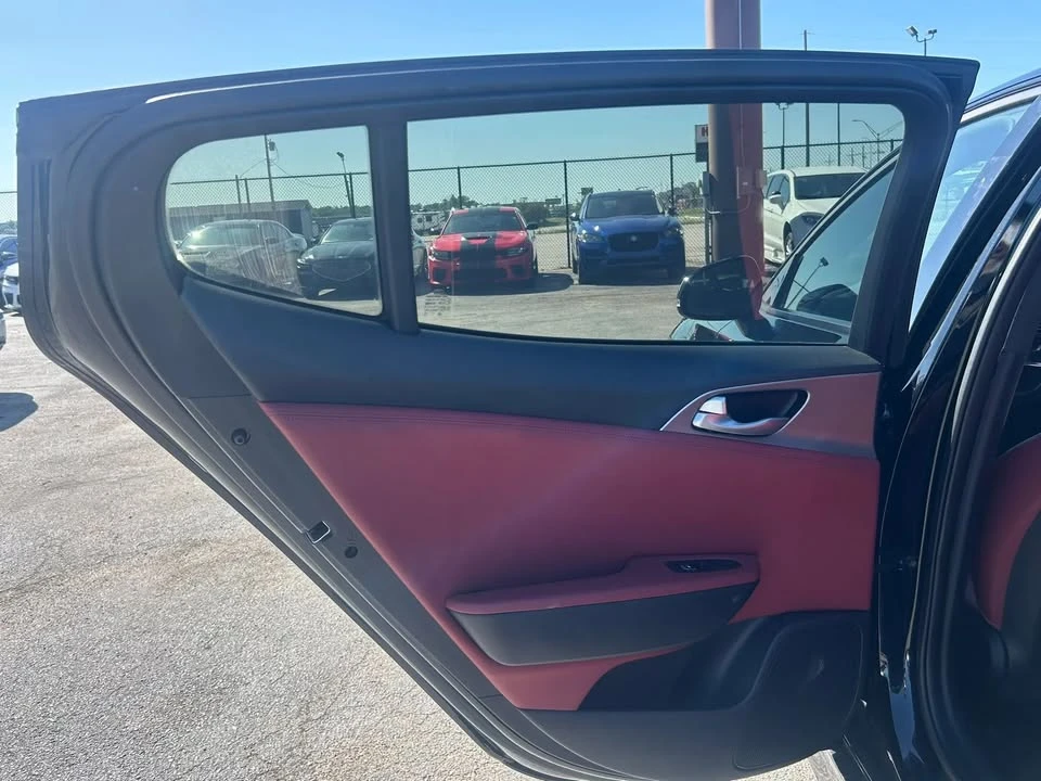 2019 Kia Stinger GT - Image 14 of 20