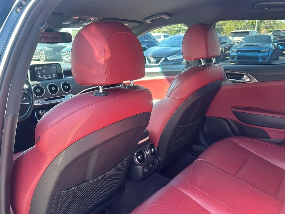 2019 Kia Stinger GT - Image 16 of 20