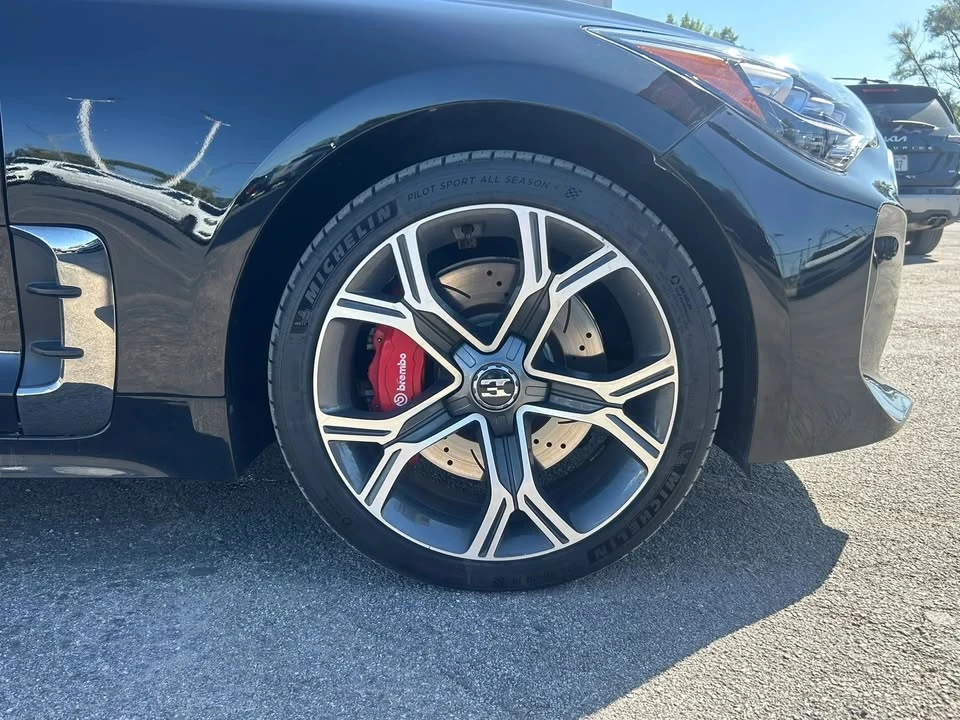 2019 Kia Stinger GT - Image 9 of 20