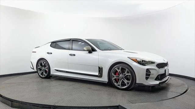 2019 Kia Stinger GT - Image 10 of 20